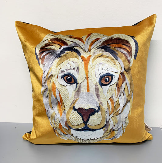 Lion Cushion Velvet