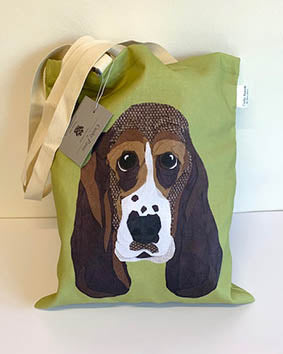 Basset Hound Tote bags